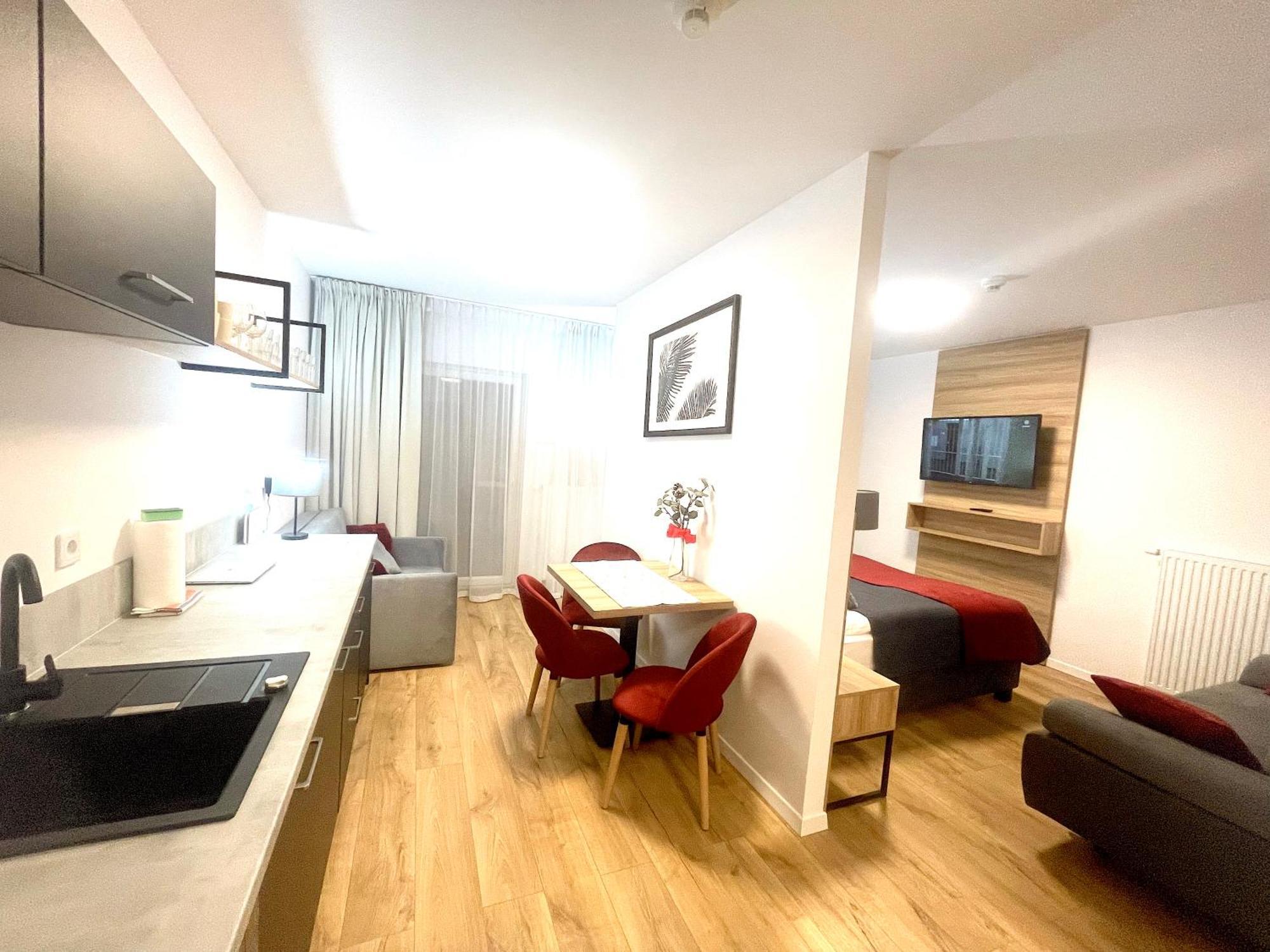 Apartment Premium Atal City Square-Free Parking Space In The Garage Breslavia Exterior foto